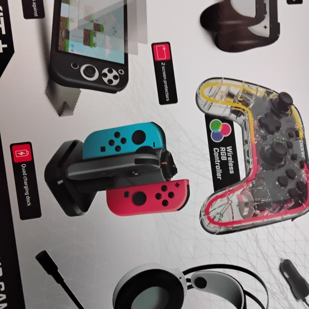 Nintendo Switch Pro Kit+ - Black and White - Picture 12 of 13